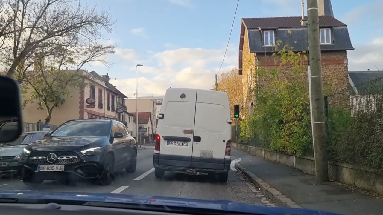 PIETONS : QUAND LEUR CÉDER LE PASSAGE?