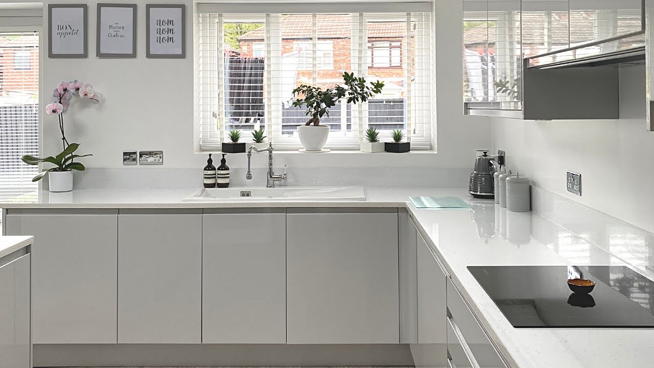 Kitchen Cleaning Tips & Storage Hacks