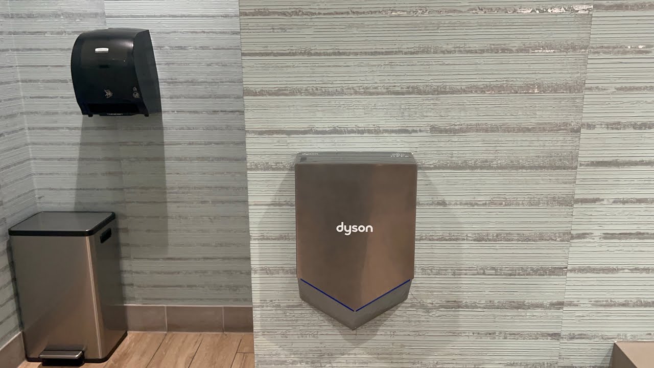 Dyson Airblade V @ Bloomie’s, Westfield Old Orchard - Skokie, IL