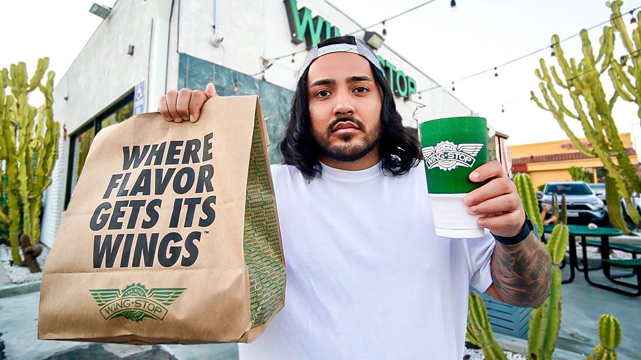 I Try the New Menu Items at Wingstop..
