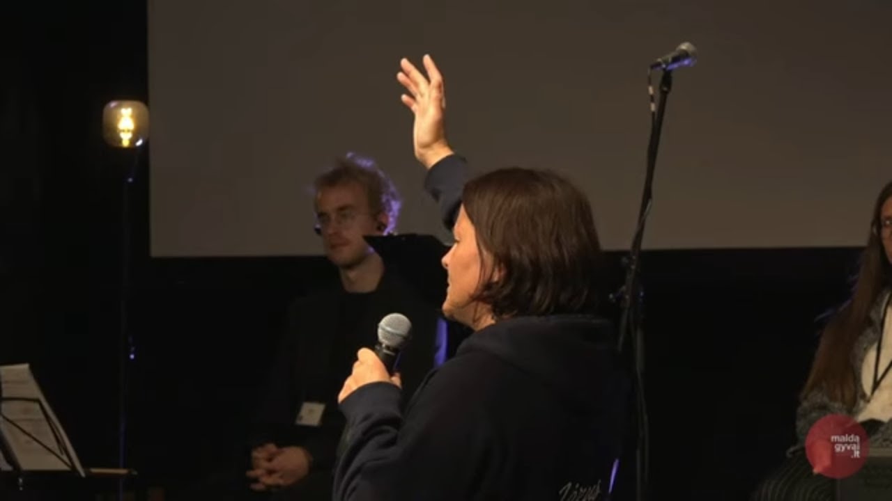 Giesmė kalbomis – MALDA GYVAI