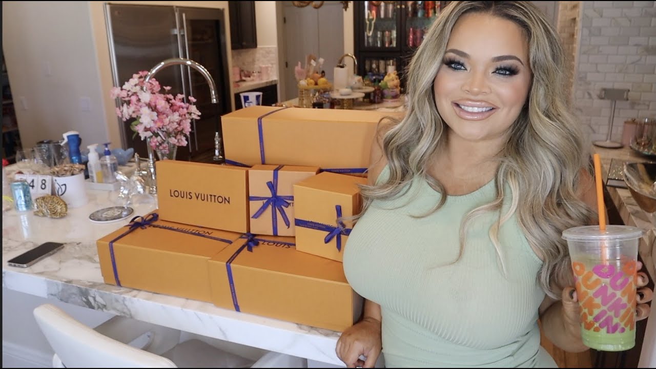 Huge $17,000 LUXURY LOUIS VUITTON Shopping Haul!