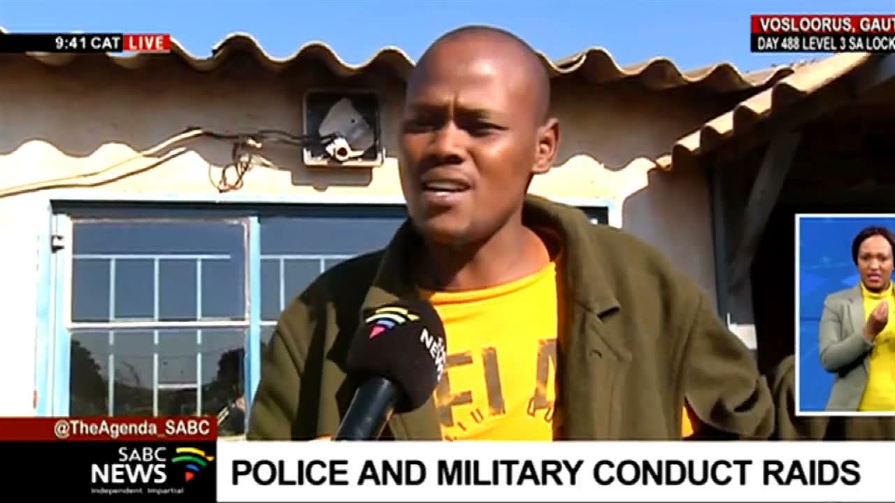 Military and police recover looted goods at Vosloorus Hostels