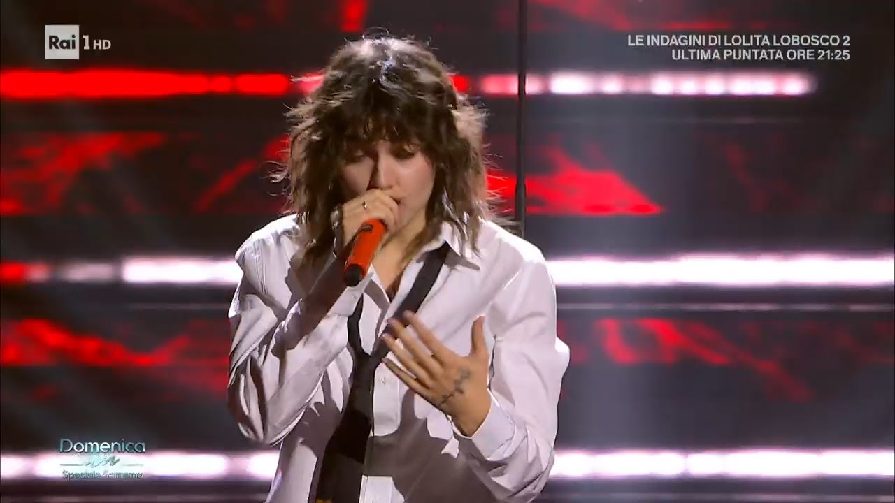 Madame canta 