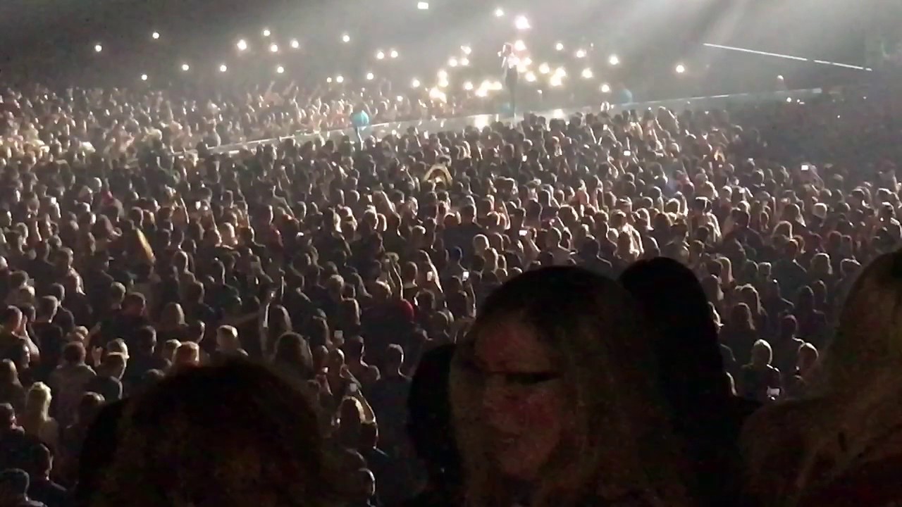 The Weeknd Live Birmingham Uk (Earned It)
