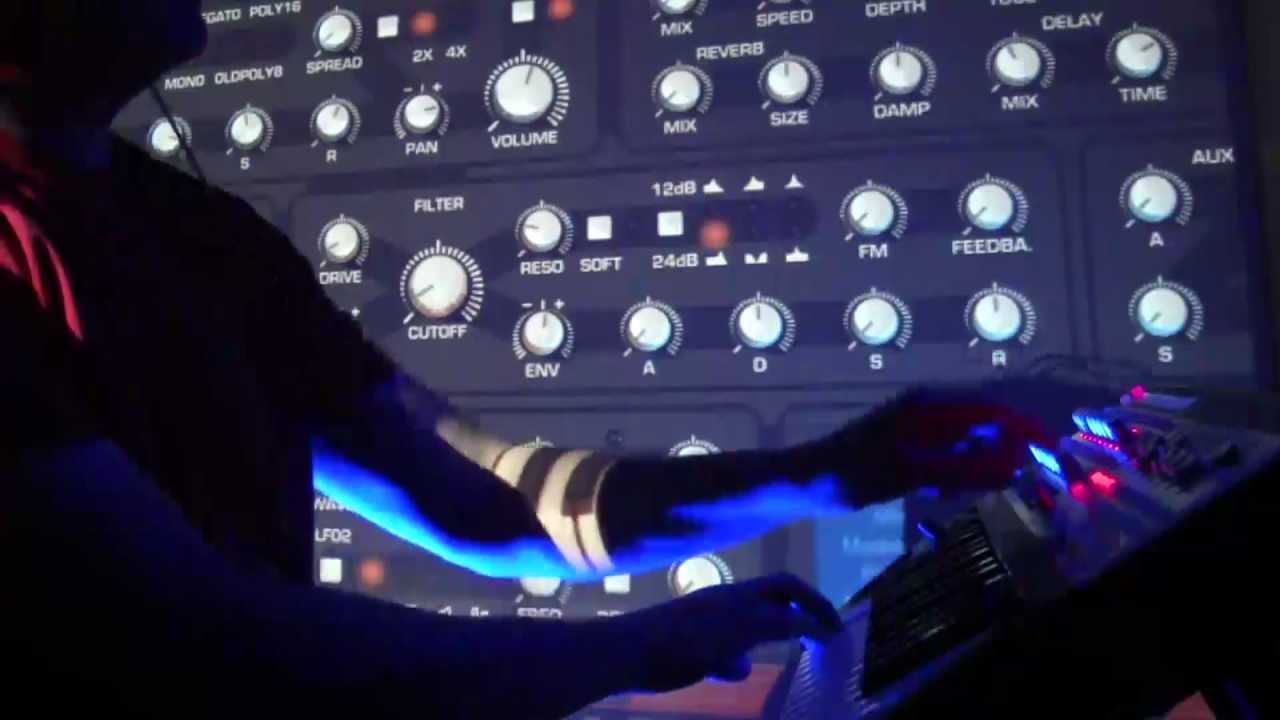 Mark Mosher Improv Tone2 Saurus Synthesizer