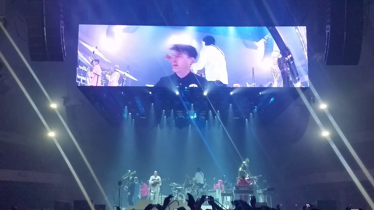 Arcade Fire - Wake Up (live in Frankfurt 18.04.2018)