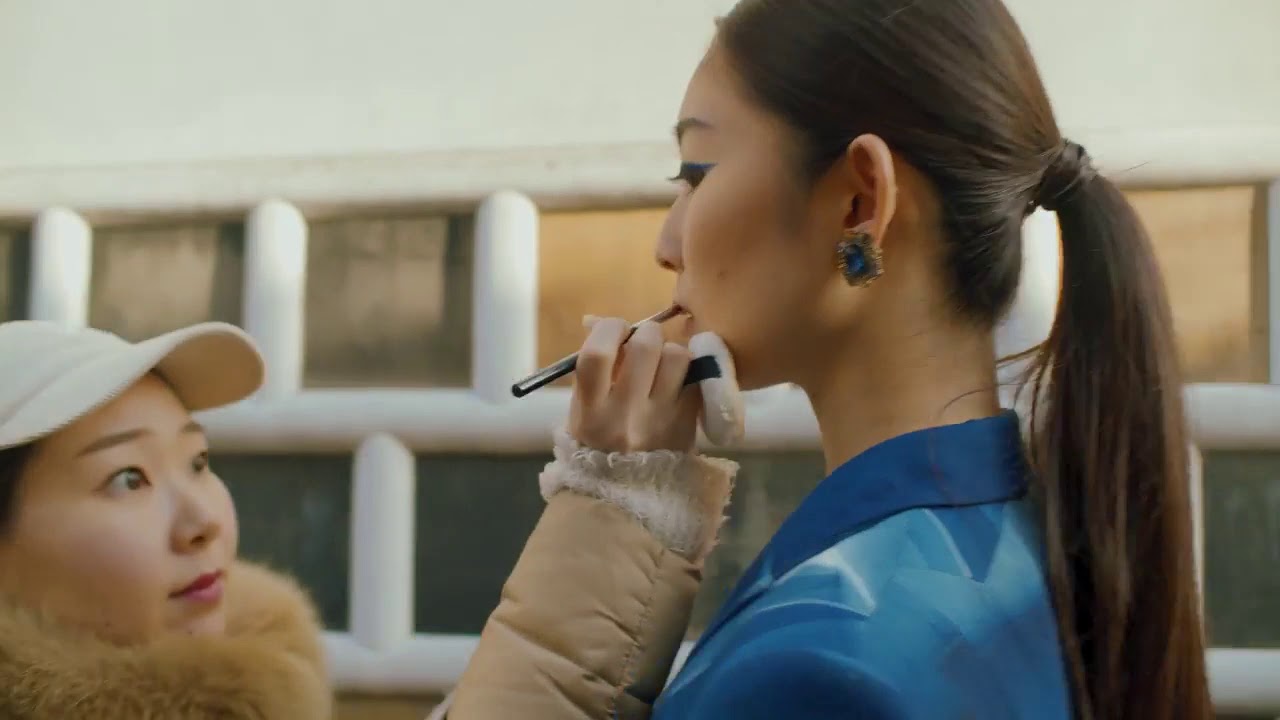 Ilko Allexandroff Shoots with Nissin MG10 in Kurashiki Japan