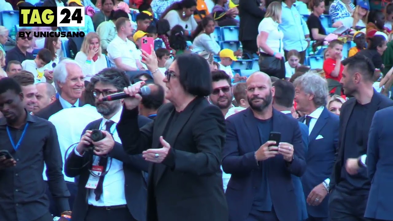 Giornata mondiale dei bambini 2024, Renato Zero canta per Papa Francesco allo Stadio Olimpico