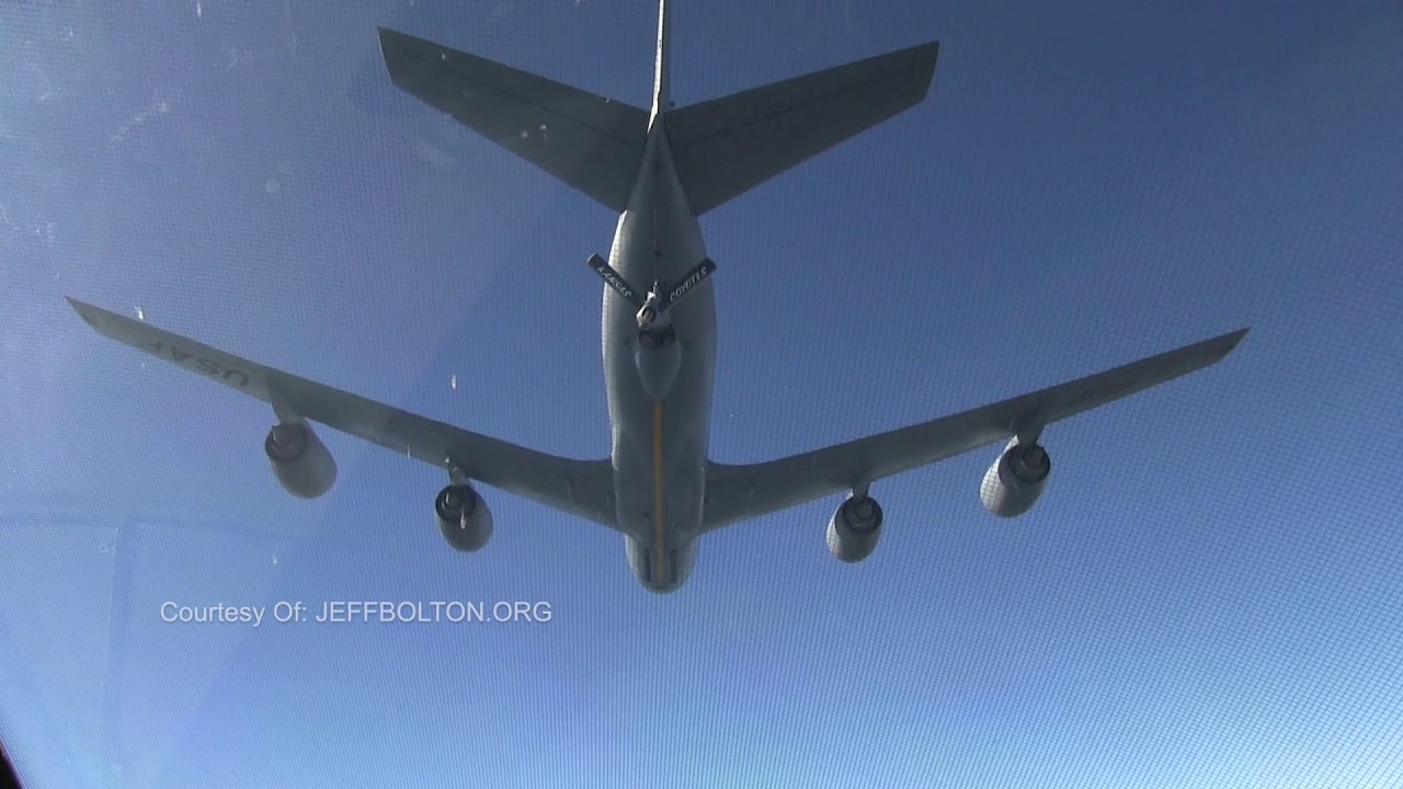 B2 COCKPIT TOUR & AERIAL REFUELING