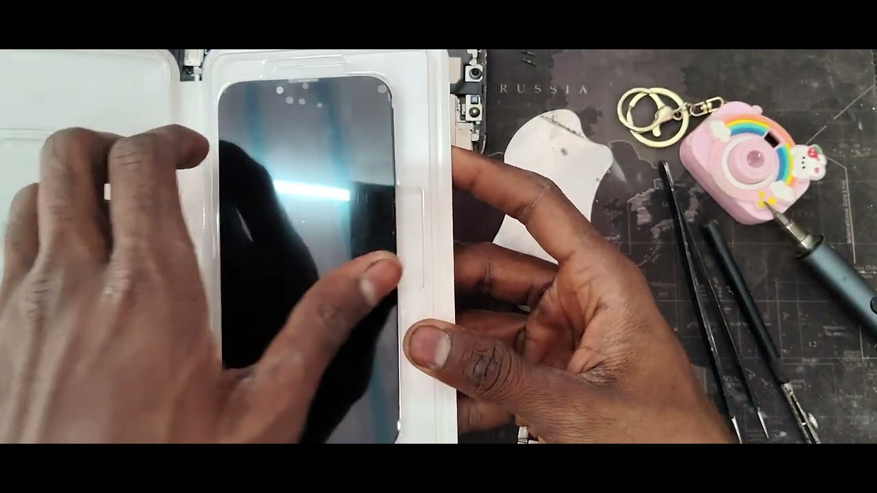 I phone 13 display replacement 