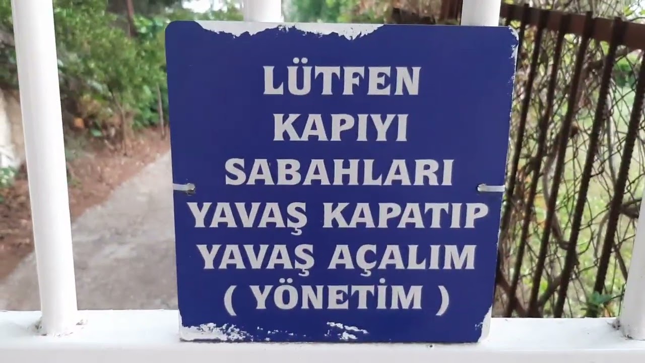 Жилой комплекс, дорога к морю в Чолаклы, Турция.