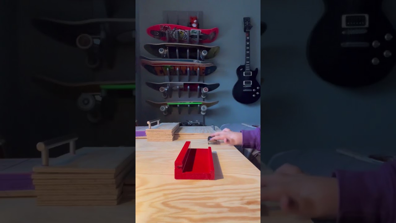 Home made fingerboard obstacles🛹.