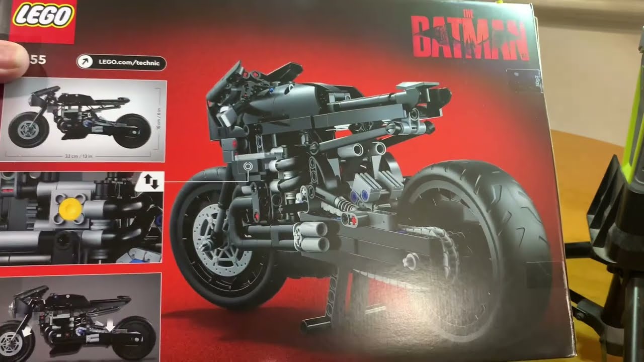 Technic Tuesday review set 42155 The Batman Batcycle