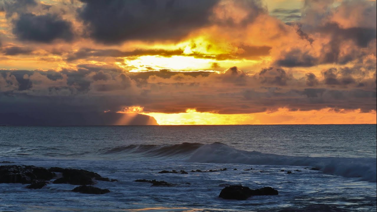ASMR - Ocean Sounds - Relaxing, Sleepy, and Calming