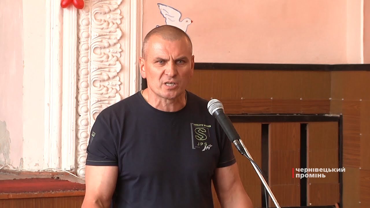Напад на журналістів у Репужинцях обговорили на зборах села