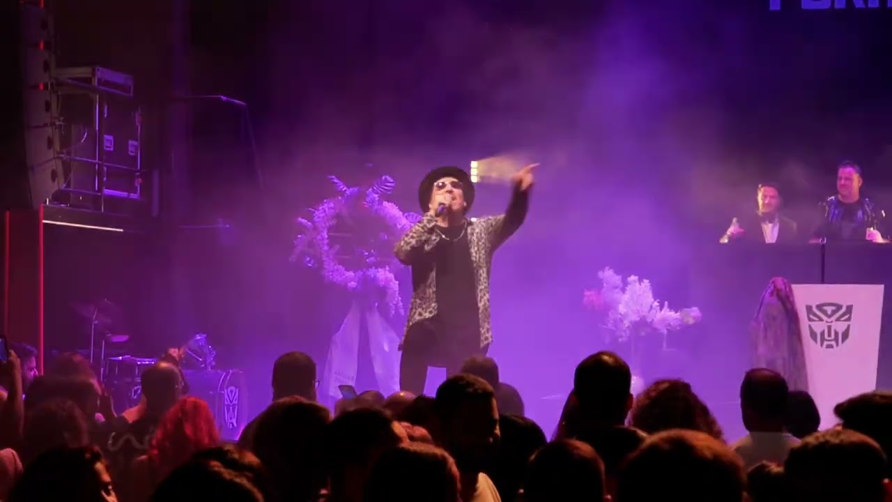 ARIS TOMAS - Mr. Disco (Live)