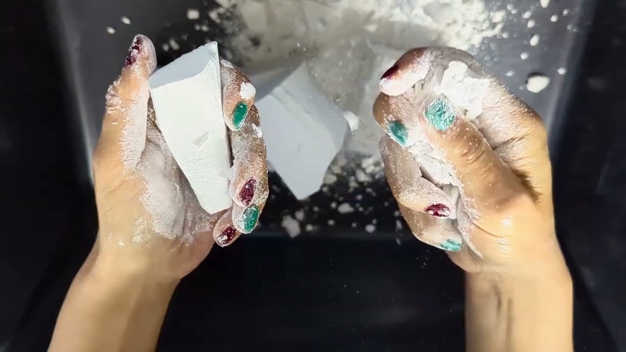 4 Blocks of Fresh Crushed Chalk   Dusty   Image and sound quality