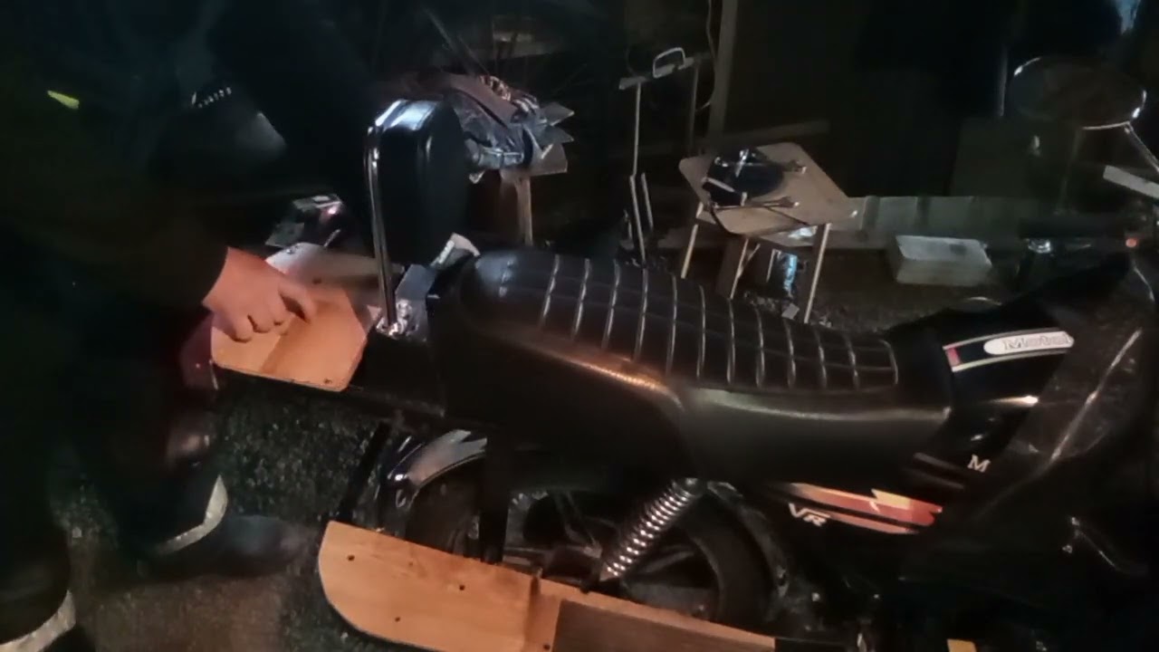 Отличный самодельный багажник для мопеда 