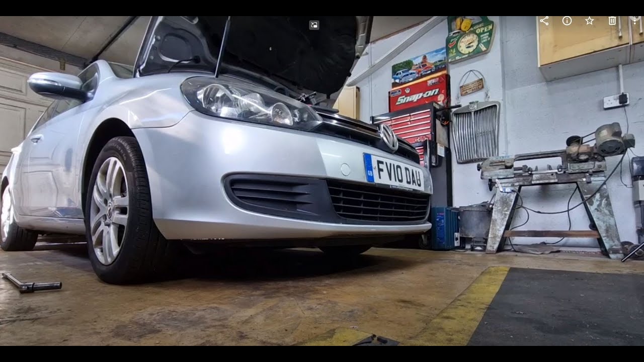 VW golf MK6 CAYC cambelt change. 2010 1.6 tdi.