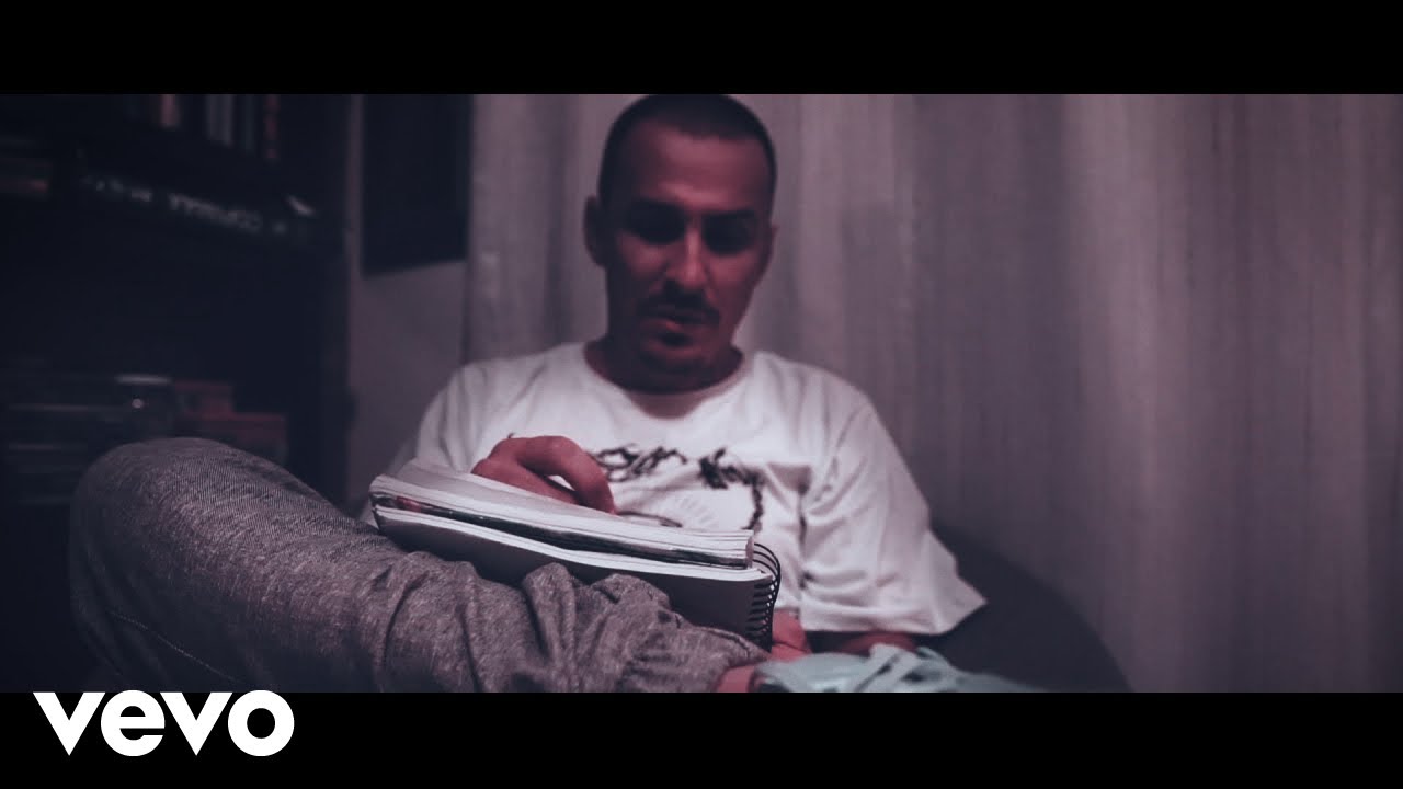 Biorki - Palavra É Lâmpada Quando Eu Tô Escuro