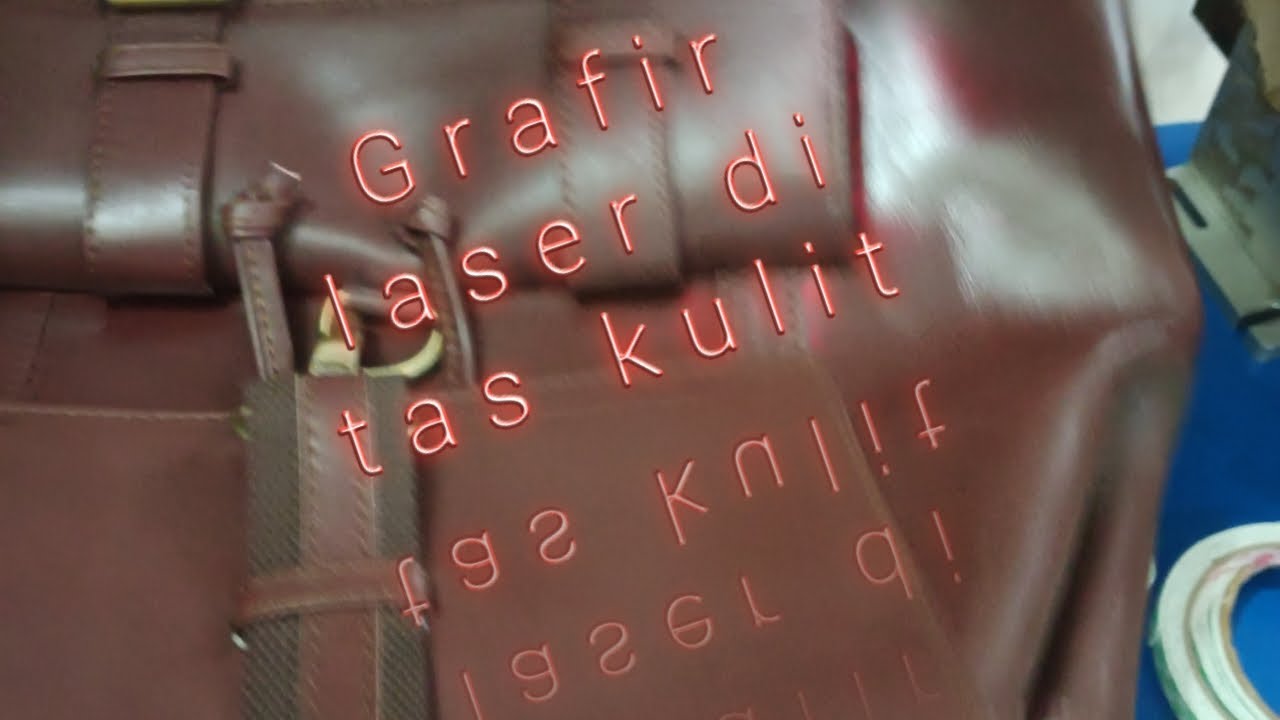 cara membuat logo, Gravir tas kulit dengan laser marking + engraving