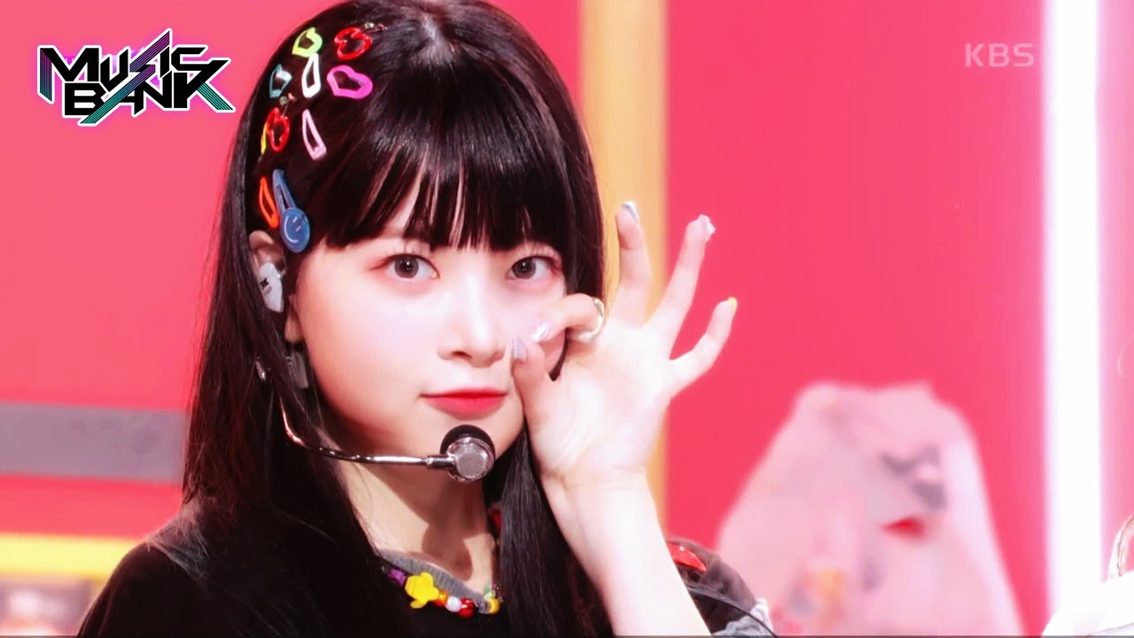 ANTIFRAGILE - LE SSERAFIM ル セラフィム [Music Bank] | KBS WORLD TV 221028