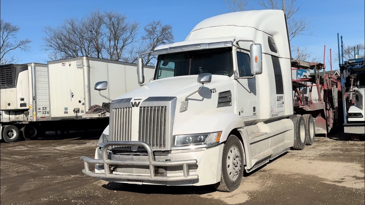 WESTERN STAR - почему руль от MERCEDES ACTROS?