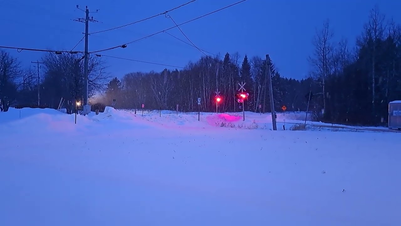 CN #559 at Rue des Braves Rimouski eastbound to Mont-Joli on january 11th 2016.