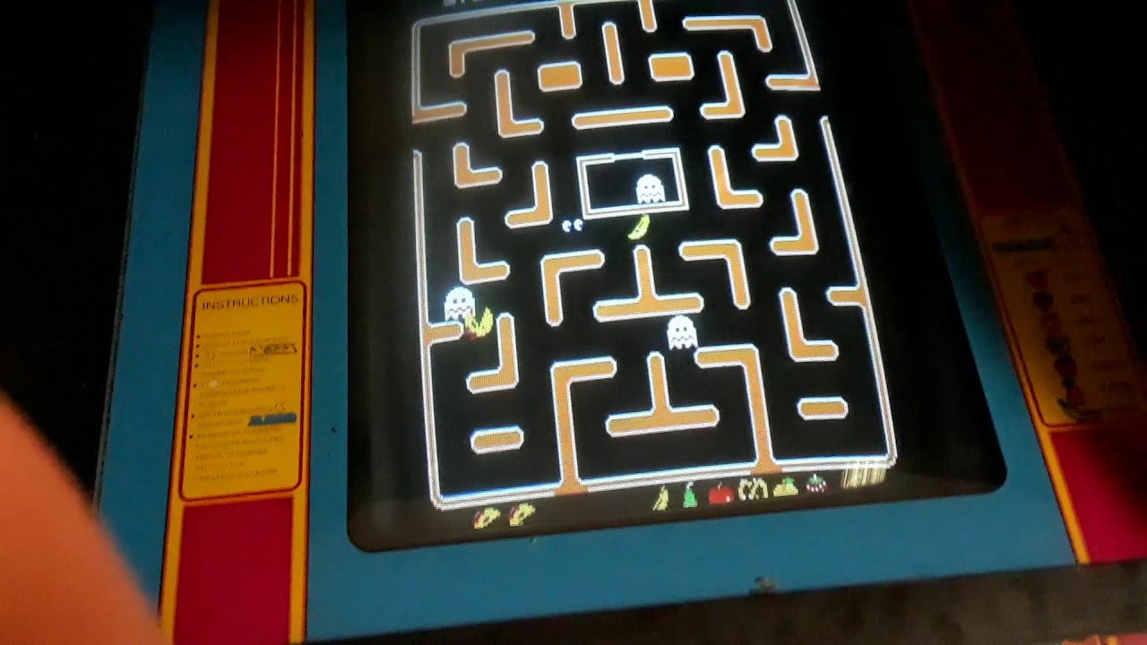Ms. Pacman arcade game play