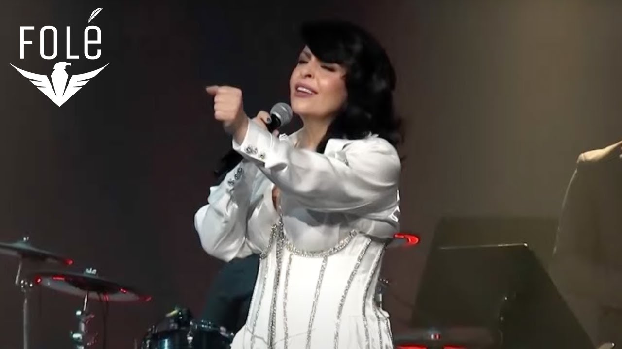 Aurela Gaçe - Mix këngësh nga repertori i saj ndër vite (LIVE)  . Programi i Vitit të Ri 2025 , RTK
