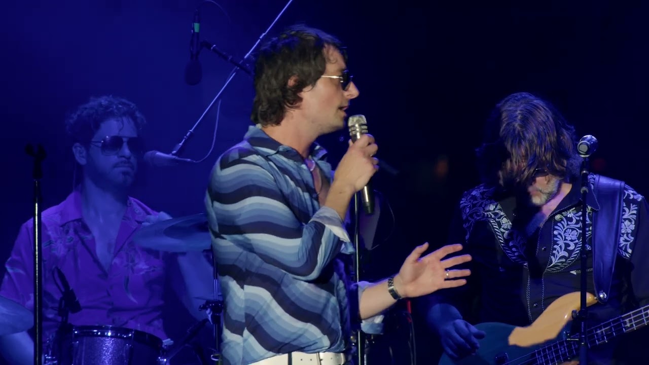 Yacht Rock Revue - 