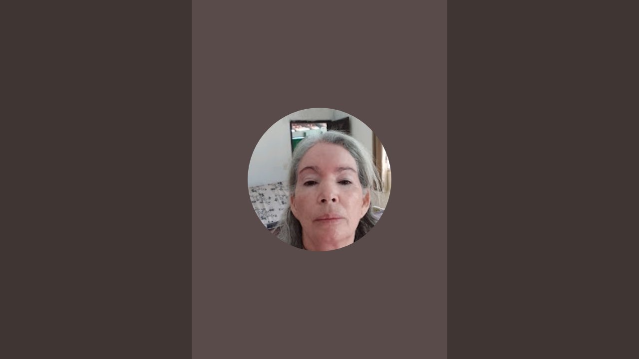 Darciza Ribeiro ..cabelo penteados e rotina. está ao vivo! Olá  pessoal.