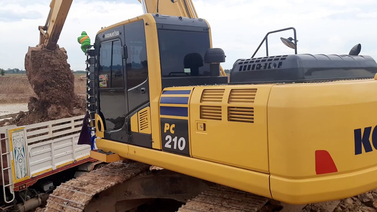 komatsu pc210-10mo  เจอดินเหนียวหนืด จัดเต็ม สายแบกพี่หลง ROCKY  เฮียเบิ้มจัดให้ excavator EP. 7086
