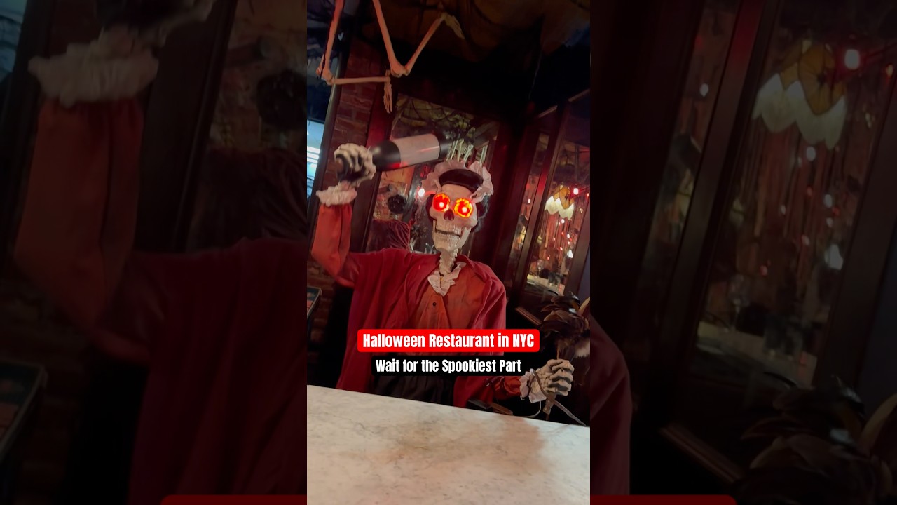 Visiting SCARIEST Halloween Restaurant in NYC- SPOOKY TWIST! 👻 #halloween #newyorkcity #spookyseason