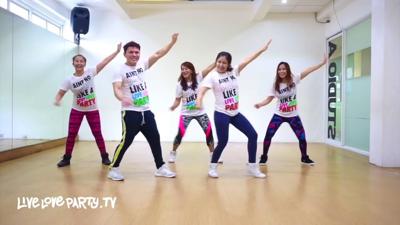 Clap snap |  Zumba&reg; |  Live Love Party
