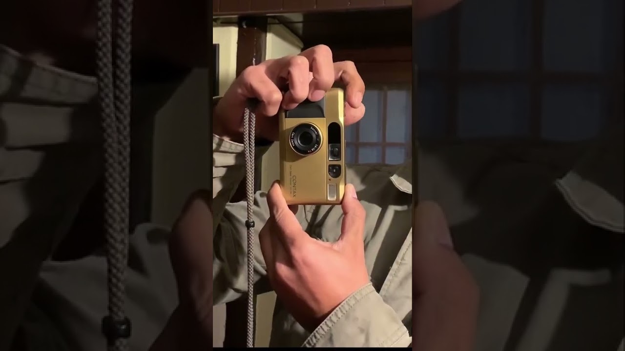 THE CONTAX T2