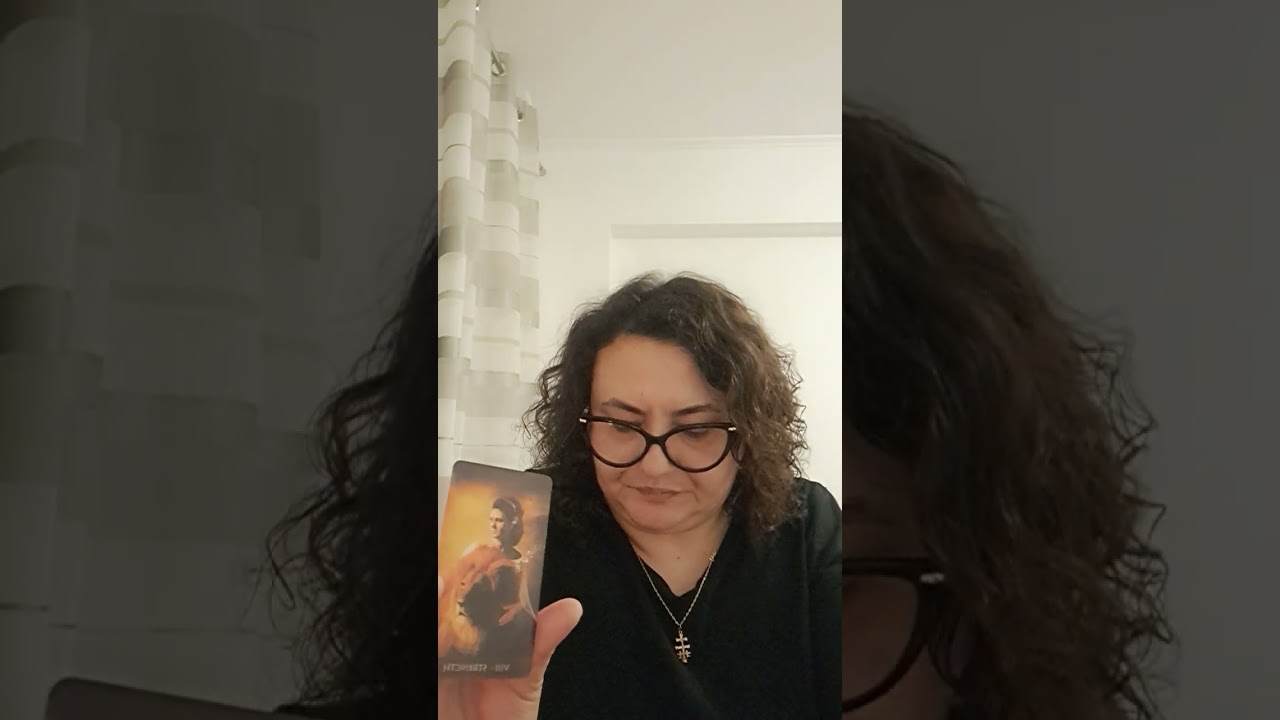 Mesaje de la această persoană📩 Ce este important să aflați?🫵🔮#tarot#✨️mesaje oracol✨️intuitive#💙🪄✨️