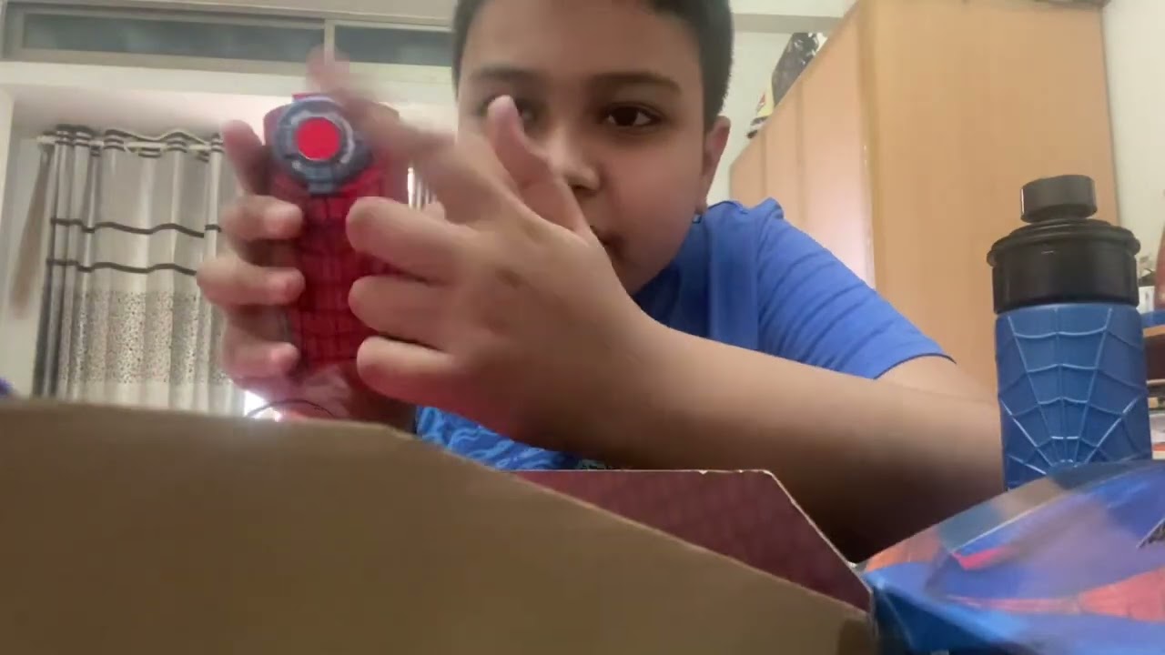 Unboxing Tasm mega blaster web shooter