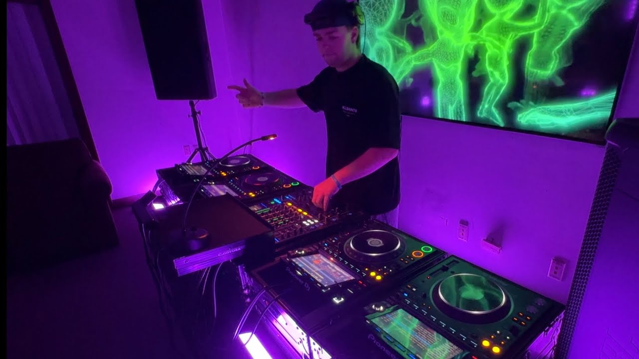 CDJ Tech House Mix (4K)