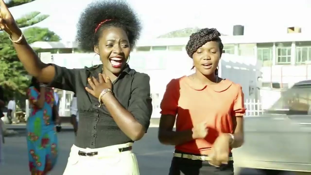 USCF RUCU HOPE CHOIR-Njooni Mataifa (Official Music Video)