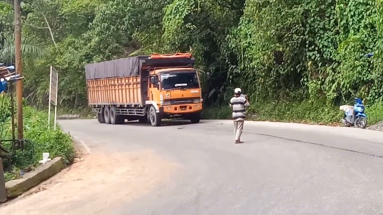 Seperti inilah Angkot dari Aceh tenggara dan Gayo Lues tiba ditanjakan kedabuhan