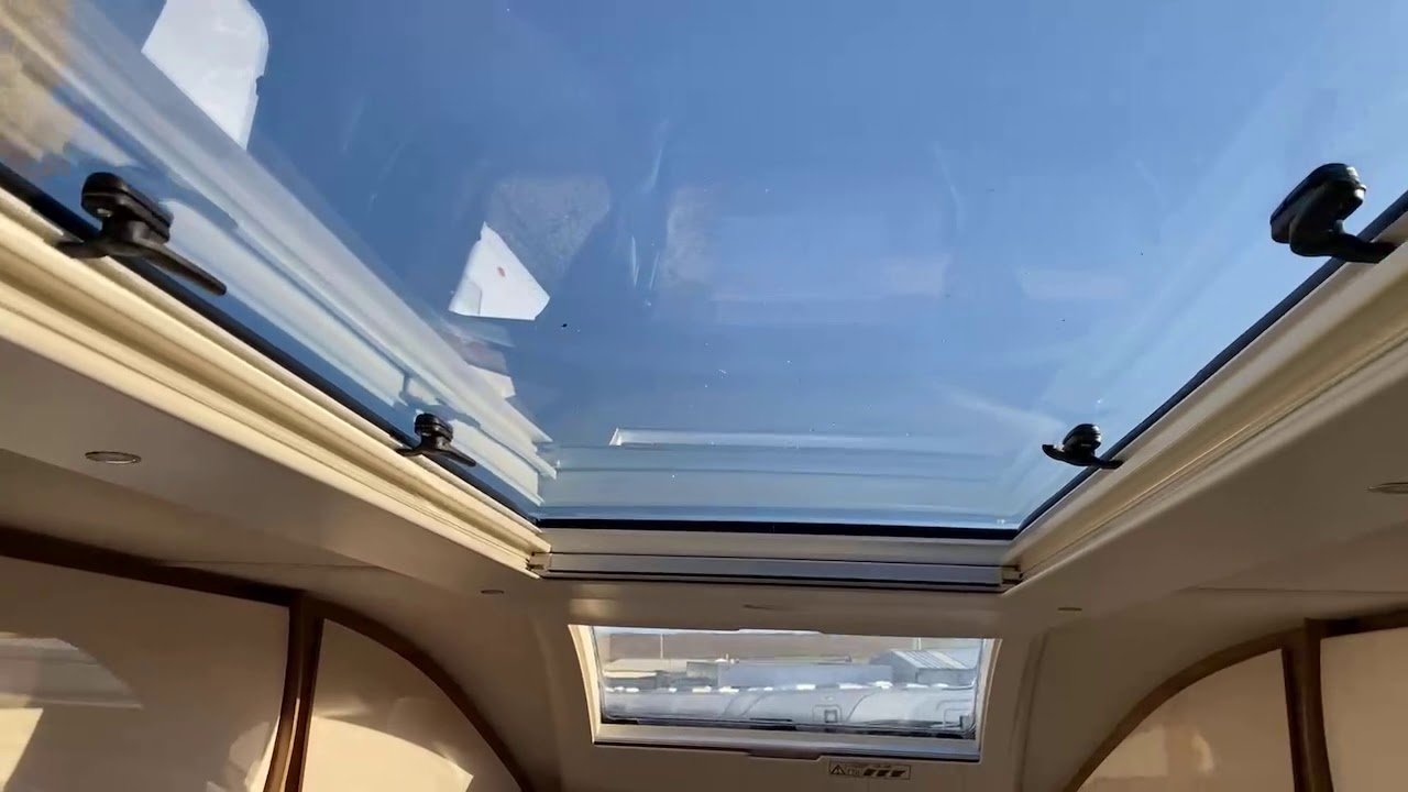Lunar Clubman SR Caravan Review (2017)