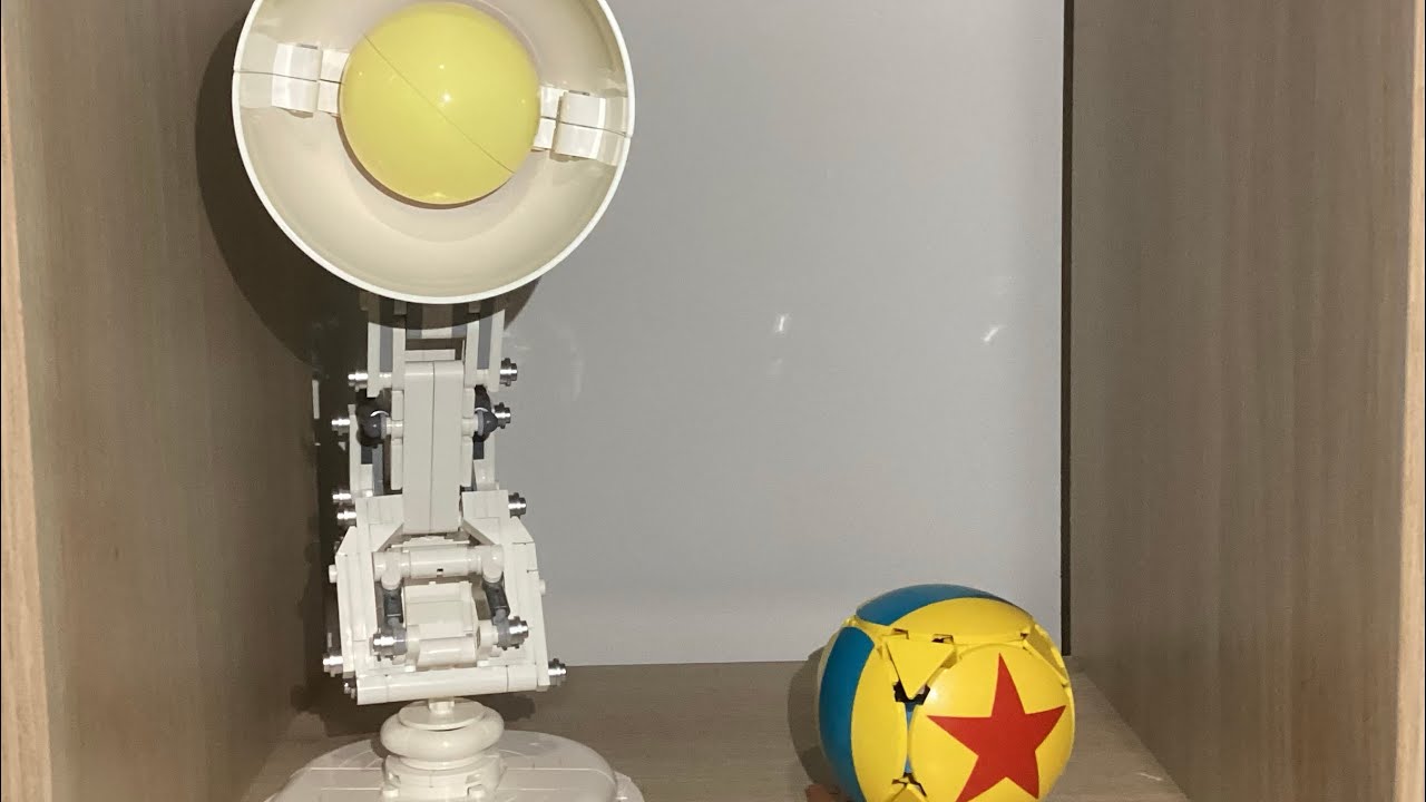 Reviewing LEGO Ideas Luxo Jr Set 21357