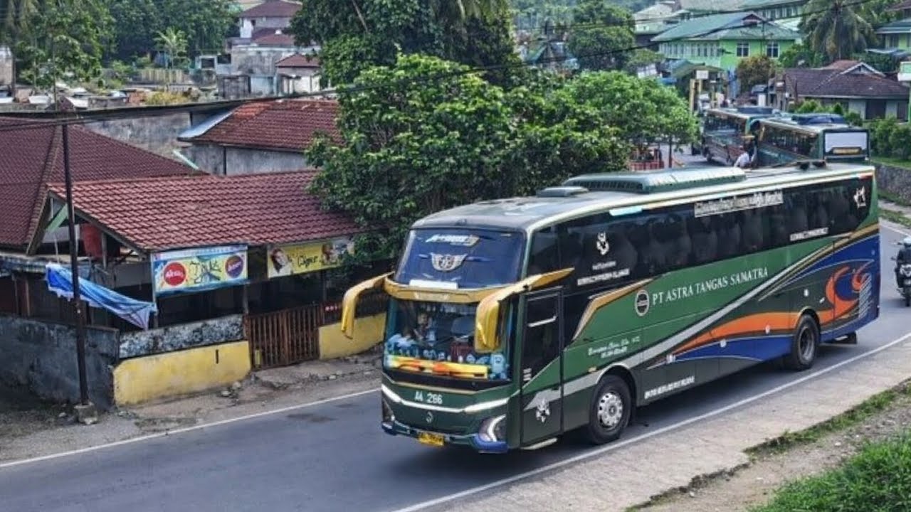Puluhan Bus ALS Berkumpul disini😍