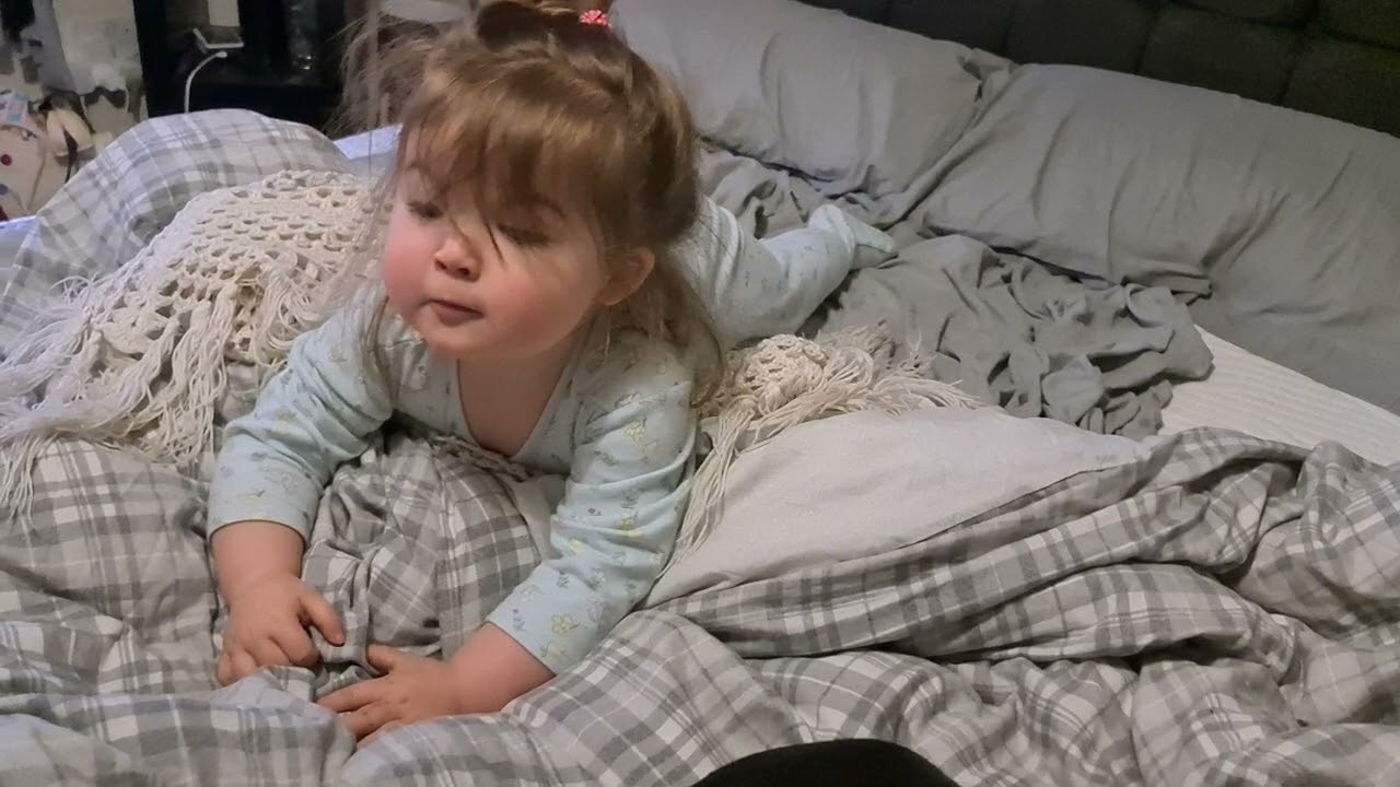 Morning Emilia 😅