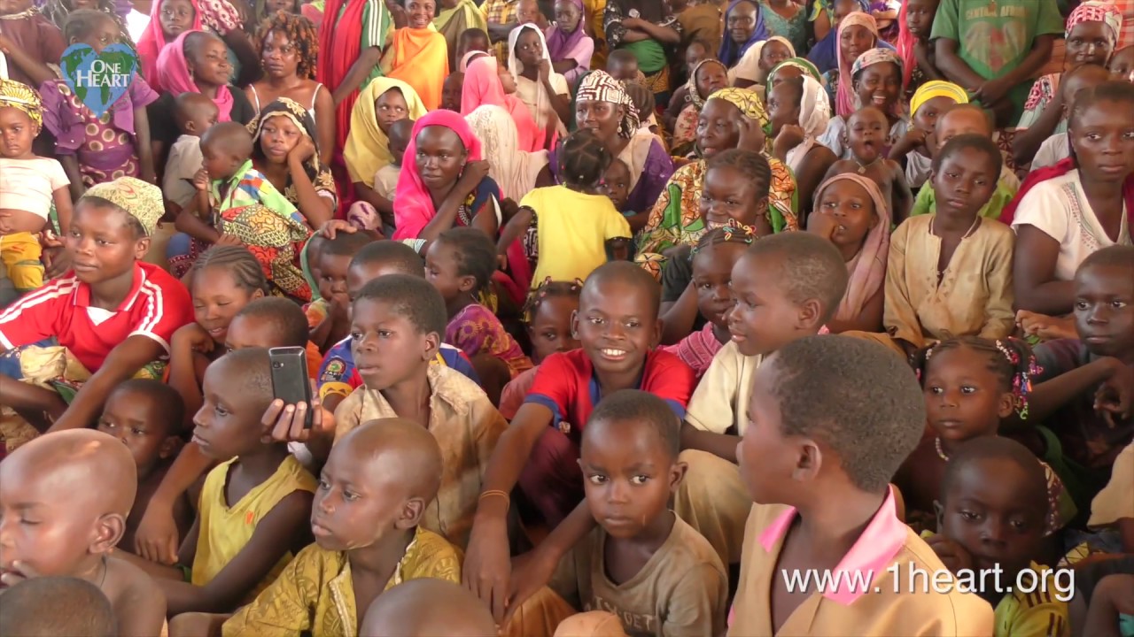 Orchéstre Baka Gbiné live at UNHCR refugee camp