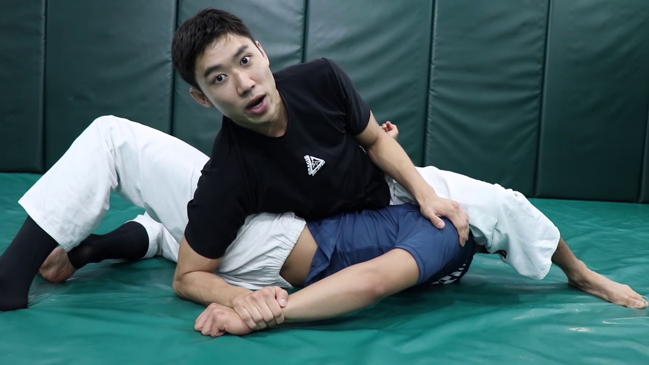 박준성 관장의 특기 서브미션 콤보 공격