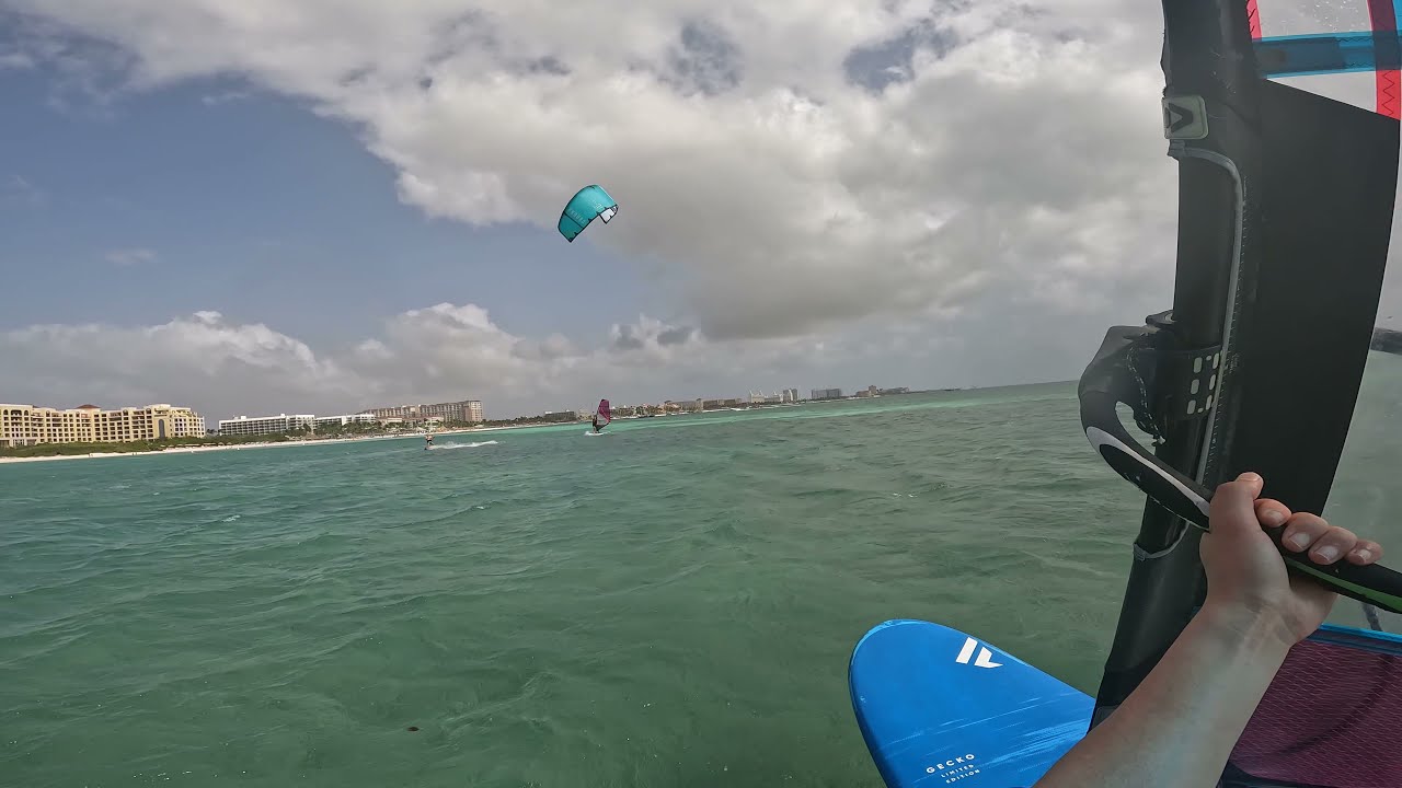 Windsurf reef crash Aruba