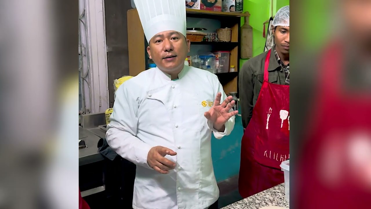 Neapolitan Pizza Demonstration by Gastronomy Chef Prem Tumbapo | RTRK Hotel School 🎓